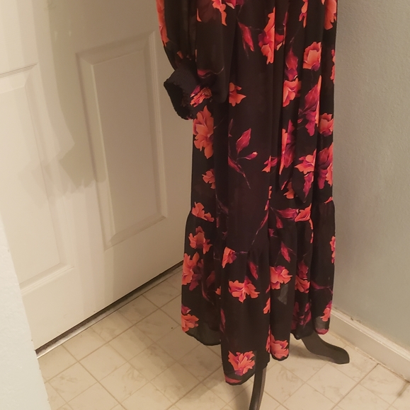 Plus Size Black Rose Long sleeve Maxi - Picture 3 of 9